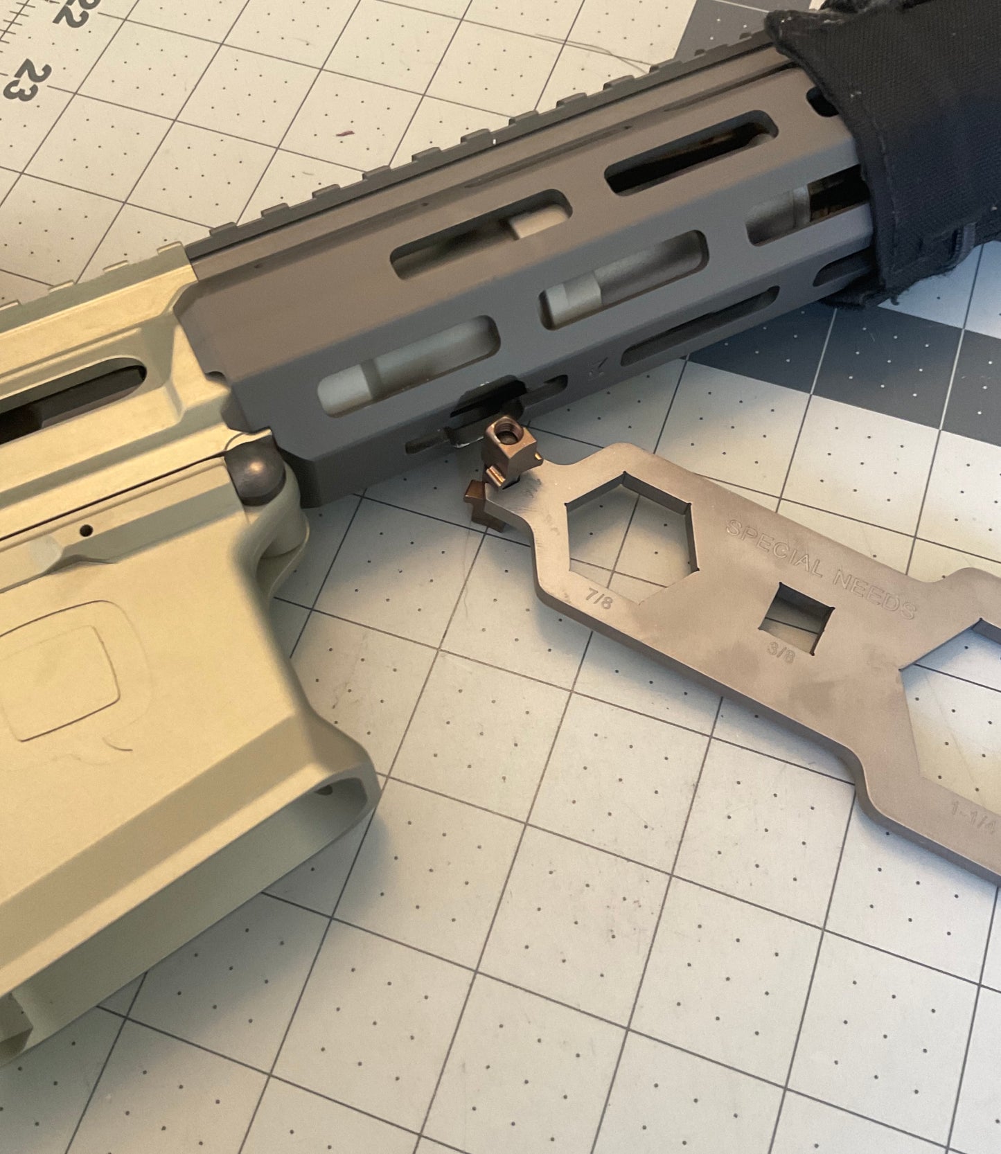HB/AR/M4 MULTI-TOOL